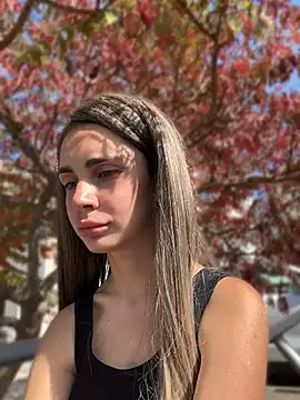 SandraCarter Adlı Modelin Canlı XXX Sohbeti