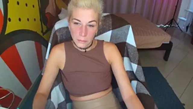 Emilia_Wilss' Live Chat Room