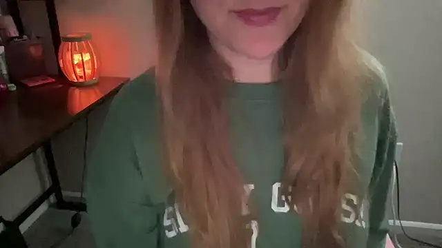 MollyJenson's Live Chat Room