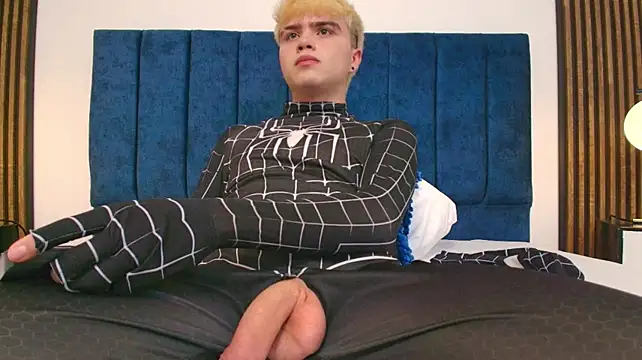 Chat XXX en directo de Ian_Stone