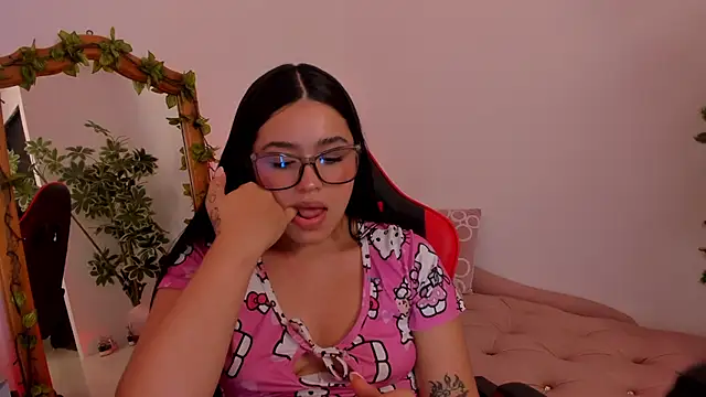 Chat XXX ao vivo de AvaLovely_