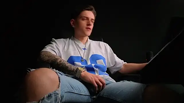 FelixStarkk: απευθείας συνομιλία ΧΧΧ