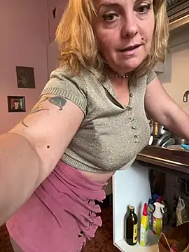 Sunbelxx's Live XXX Chat