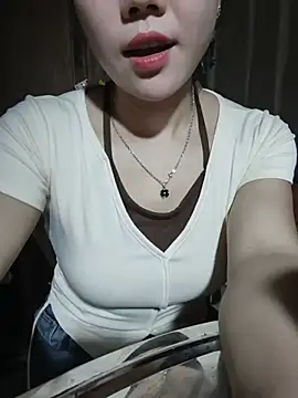 Chat +18 de Ngocmai_lazdy ao vivo