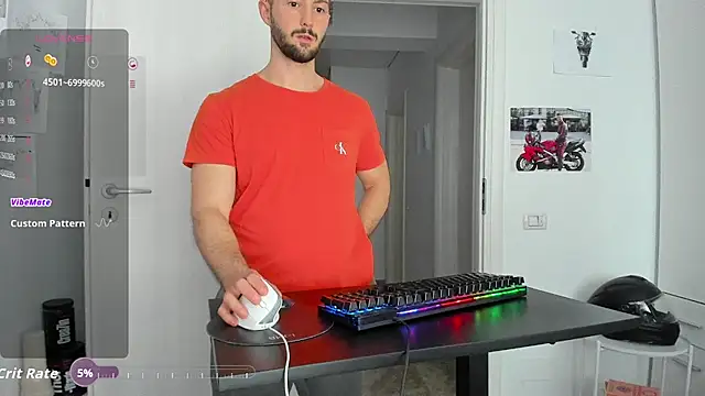 ZackFraser's Live XXX Chat