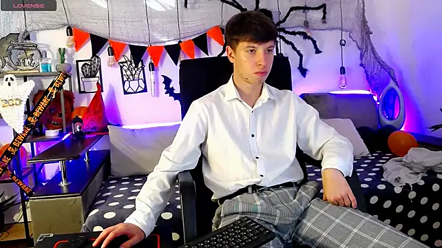ThomasEdisonn Adlı Modelin Canlı XXX Sohbeti