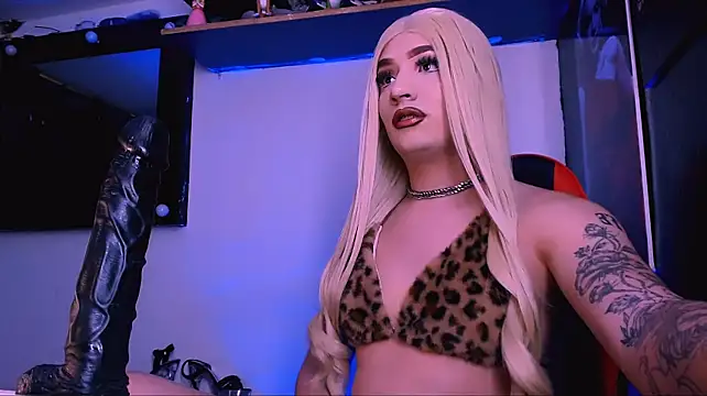 bubble_red's Live XXX Chat