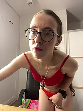 MartiniiSelenna's Live XXX Chat