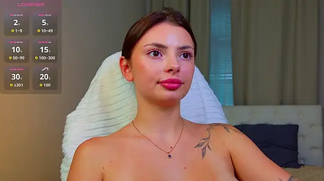 XXX chat uživo modela PhantomLace