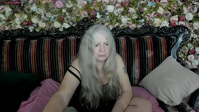 XXX chat uživo modela mariabelladonna