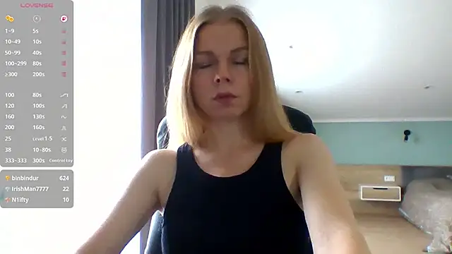 TinaDiamond Webcam show