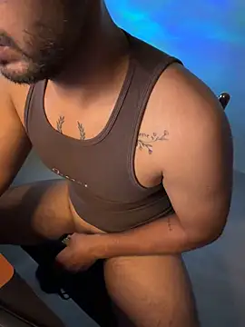 Chat XXX ao vivo de SaltyYoungDaddy