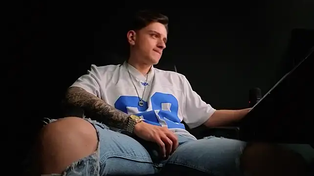 XXX chat uživo modela FelixStarkk