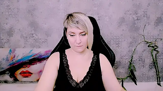Živý XXX chat Djullia