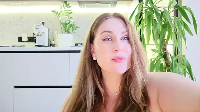 Miss_Magic_Eyes_ Chat XXX in diretta