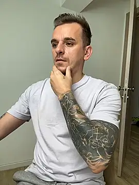 Huge_cock22cm Webcam show