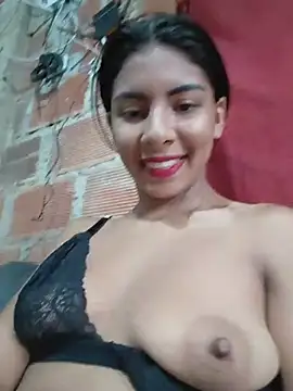 chaparritahot99 Show in webcam