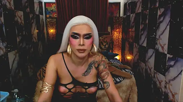 Show de YourDesirableTS na webcam
