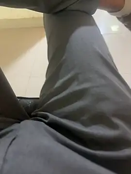 הופעת וובקאם של Mumbai_Stripper