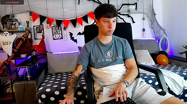 XXX chat uživo modela ThomasEdisonn