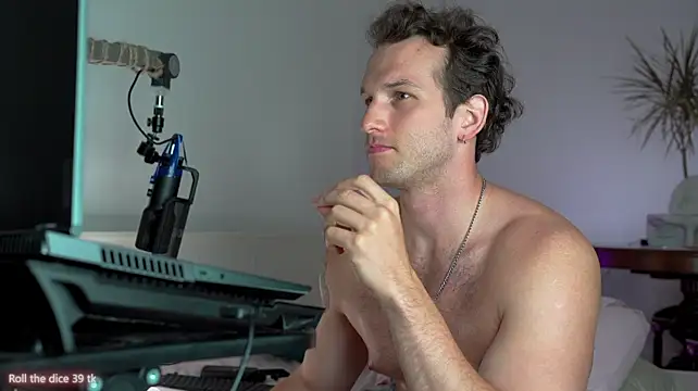 VIktorSecret's Live XXX Chat