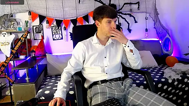 Živý XXX chat ThomasEdisonn