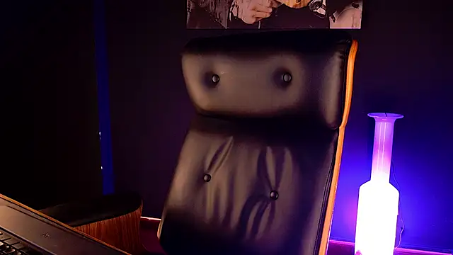 XXX chat uživo modela AngeloEric