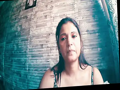 indianlusyy: онлайн-секс-чат