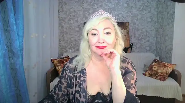 دردشة LadyKriss الجنسية المباشرة