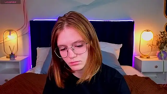AmeliaDervis Chat XXX in diretta