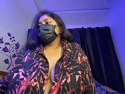 UR_Chocogirl's Live XXX Chat