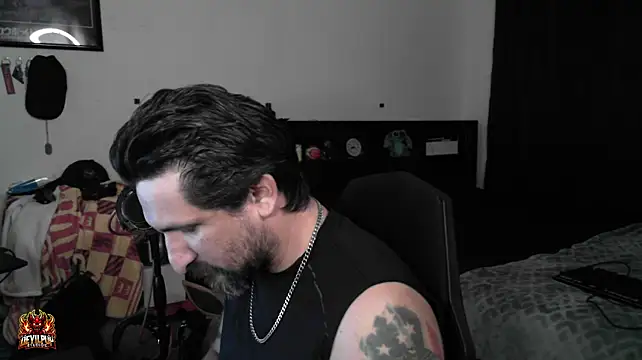 DevilPup75_ Live XXX-chat