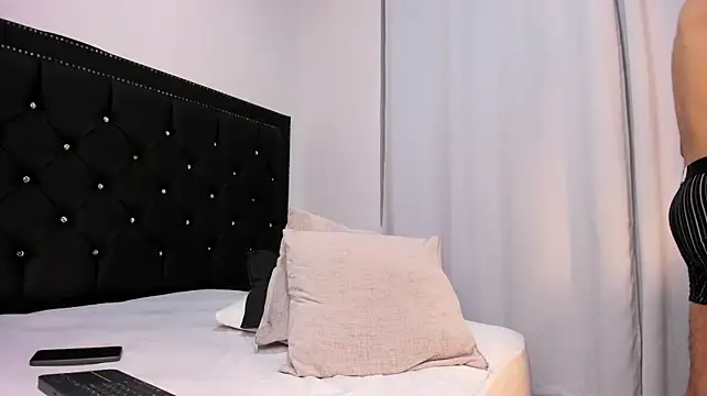 MaxLeons – Naživo XXX chat