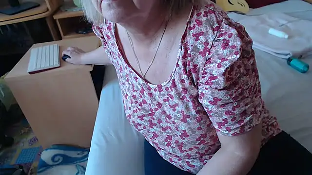 Dorina Live XXX-Chat