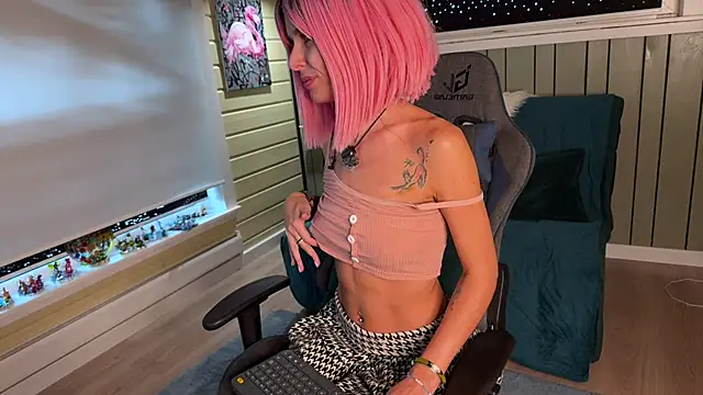 SandyChris Live XXX-Chat