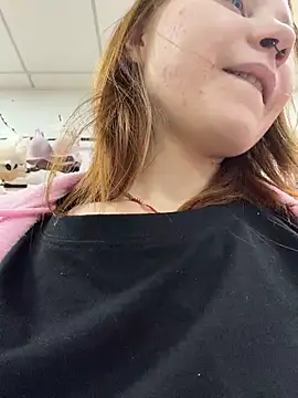 SlavicCandy live XXX chat