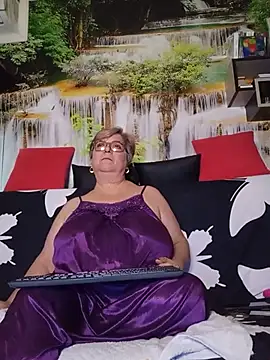 Chat +18 de QueenPammy1 ao vivo