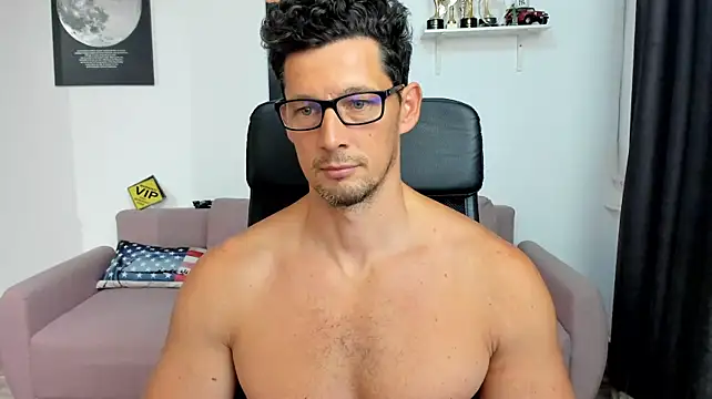 XXX chat uživo modela BrutusK08