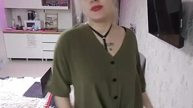 IsaWhitton – Naživo XXX chat