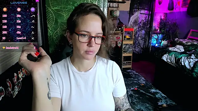 Czat XXX na żywo – LisaFoxy_y