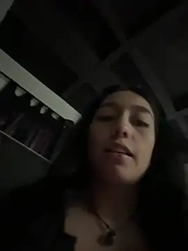 Ravelyn__'s Live XXX Chat