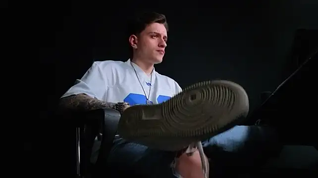 FelixStarkk Live XXX Chat