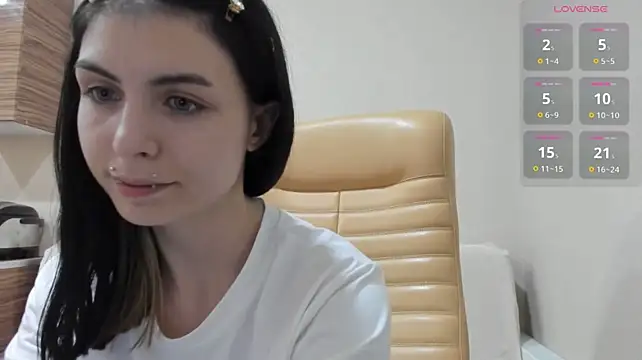 ErlinaBuoy – Naživo XXX chat