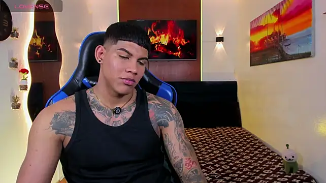 Damian_latinxxx's Webcam Show