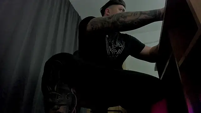 TonyWinston Chat XXX live