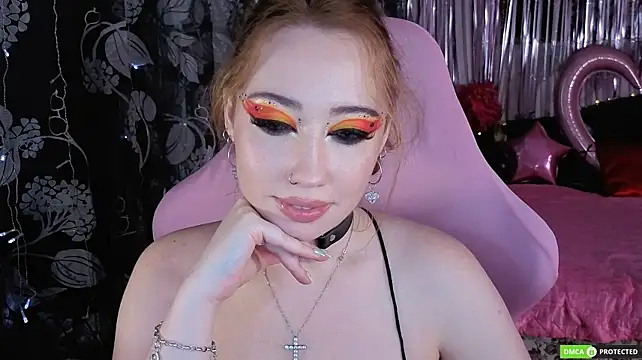 TinaBrook Adlı Modelin Canlı XXX Sohbeti