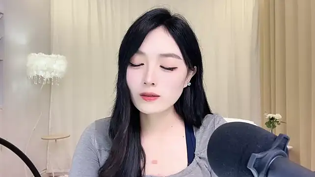 LiLy0608 Live XXX Chat
