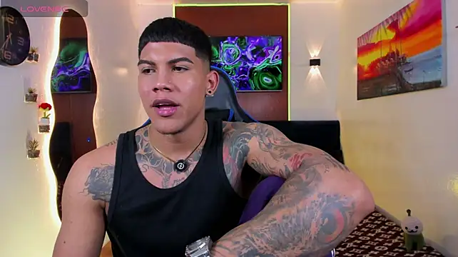 Show modela Damian_latinxxx na web-kameri