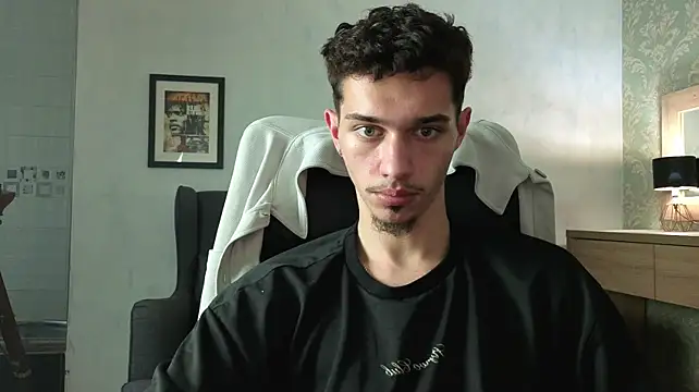XXX chat uživo modela KaydenDrew