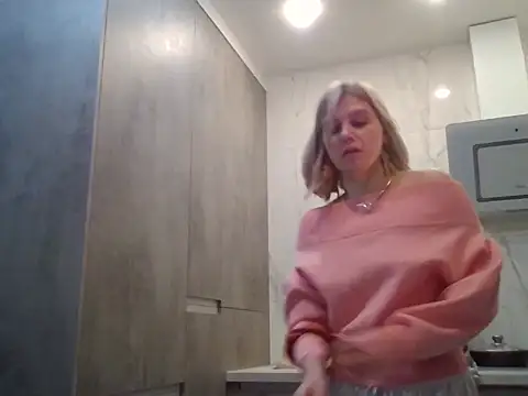 Irenora XXX чат на живо